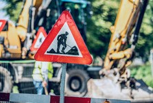 Oprava plynovodu v Hradišti se protáhne. Omezení na křižovatce potrvají déle Oprava plynovodu v Hradišti se protáhne. Omezení na křižovatce potrvají déle